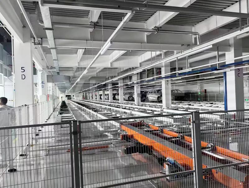 Otomatik makaralı konveyör hattı